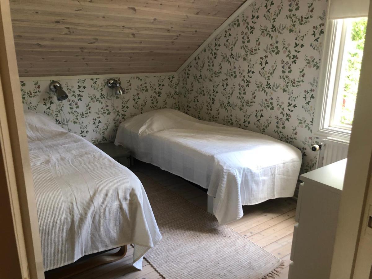 Mysig Lantlig Stuga, Nycklaroer Korsberga Extérieur photo