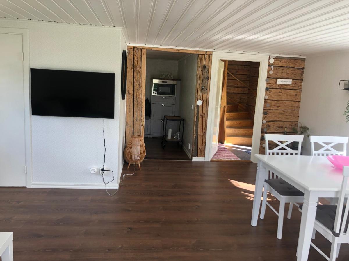 Mysig Lantlig Stuga, Nycklaroer Korsberga Extérieur photo